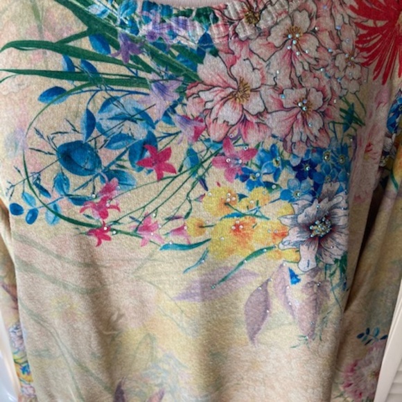 Floral Print Pullover Sweater 🆕 - Picture 2 of 9